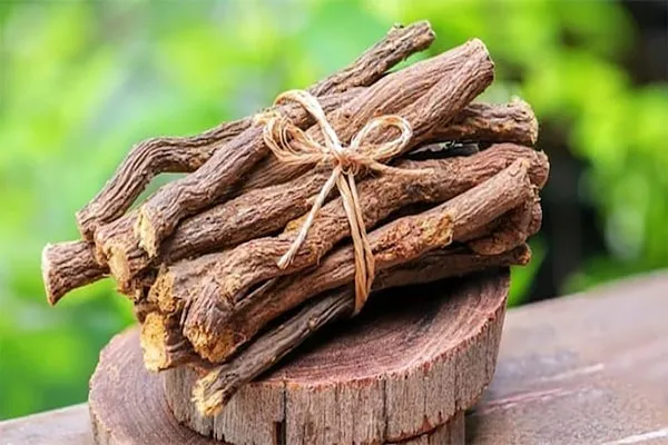 خرید و قیمت روز عرق شیرین بیان